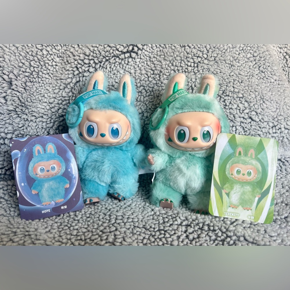 Pop Mart: Big Into Energy Lafufus (Labubu)